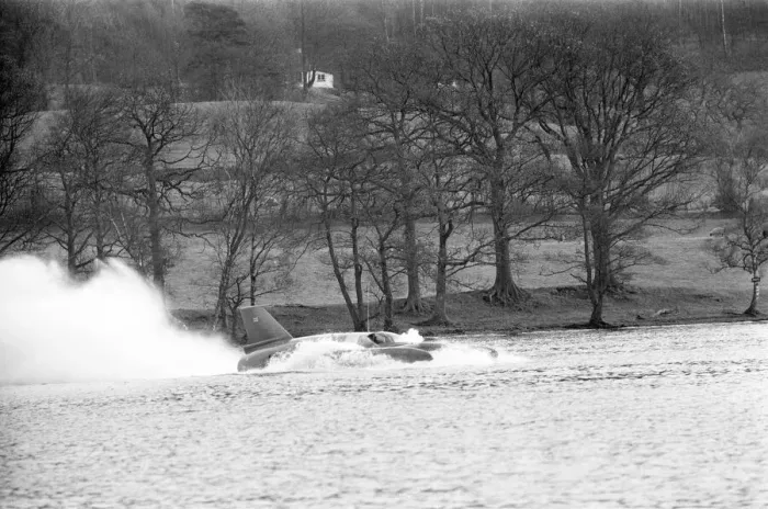 Framed Print : Donald Campbell & Bluebird K7 at Coniston Water, Friday 4th November 1966 Framed Print : Donald Campbell & Bluebird K7 at Coniston Water, Friday 4th November 1966