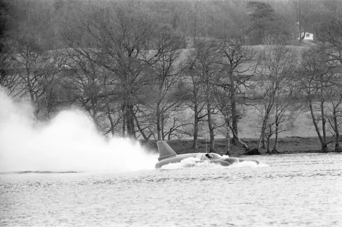 Framed Print : Donald Campbell & Bluebird K7 at Coniston Water, Friday 4th November 1966 Framed Print : Donald Campbell & Bluebird K7 at Coniston Water, Friday 4th November 1966