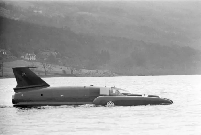 Framed Print : Donald Campbell & Bluebird K7 at Coniston Water, Friday 4th November 1966 Framed Print : Donald Campbell & Bluebird K7 at Coniston Water, Friday 4th November 1966