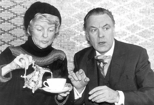 DONALD SINDEN WITH ELAINE STRITCH IN LONDON WEEKEND T. V. - TWOs COMPANY 1978