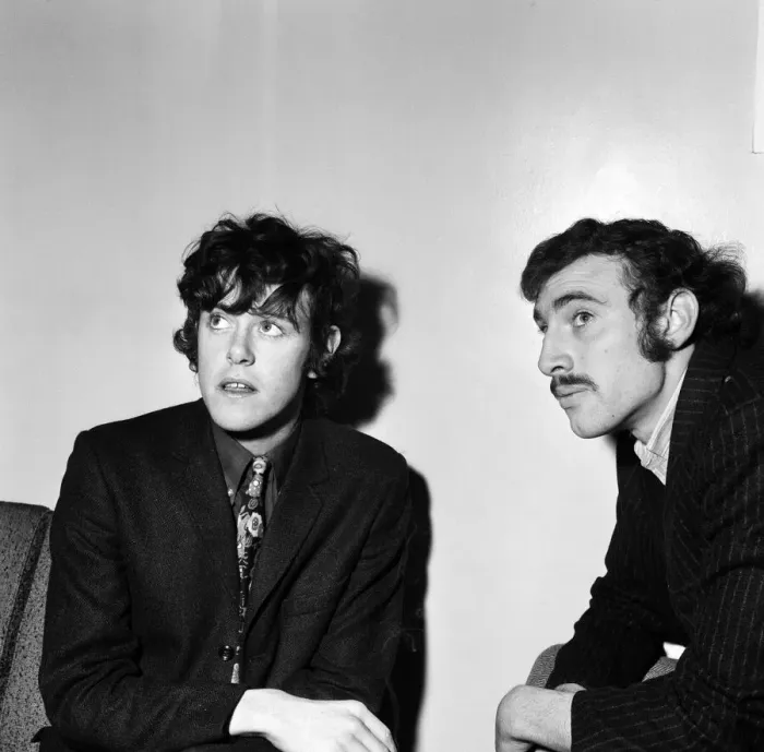 Framed Print : Donovan and his friend Gypsy Dave at Television House ahead of the screening of Framed Print : Donovan and his friend Gypsy Dave at Television House ahead of the screening of