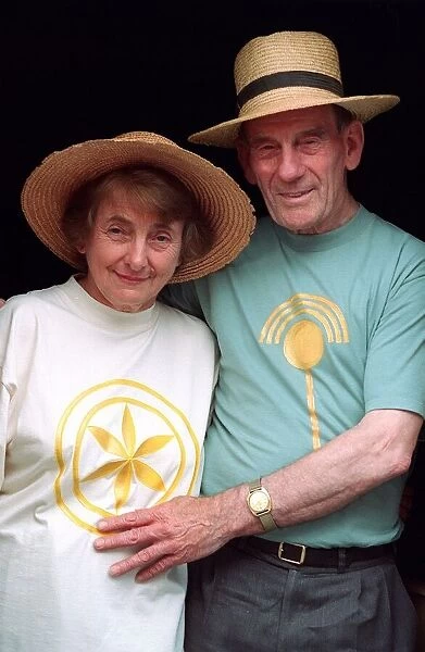 Doug Bower who made fake crop corn circles & wife 1994