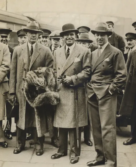 Framed Print : Douglas Fairbanks Senior, with United States golfers who arrived in London today Framed Print : Douglas Fairbanks Senior, with United States golfers who arrived in London today