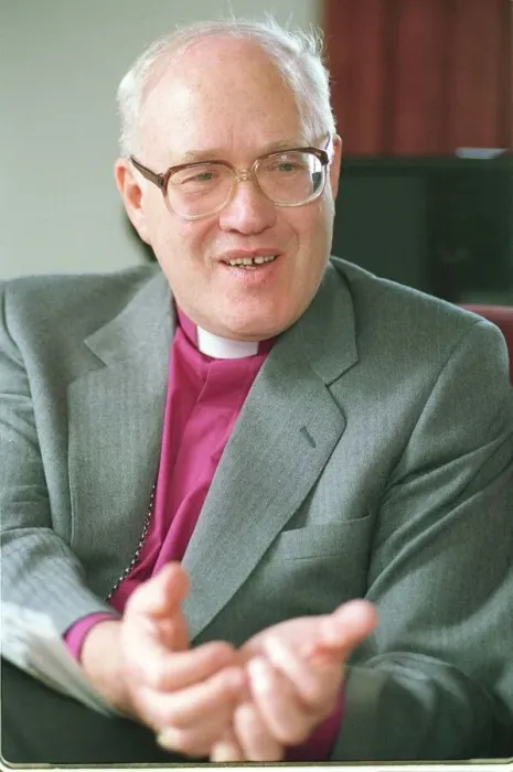 Framed Print : DR GEORGE CAREY - THE ARCHBISHOP OF CANTERBURY 07 / 04 / 1993 Framed Print : DR GEORGE CAREY - THE ARCHBISHOP OF CANTERBURY 07 / 04 / 1993