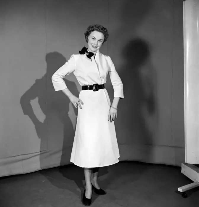 Framed Print : Dress coat fashions. March 1953 D1945-002