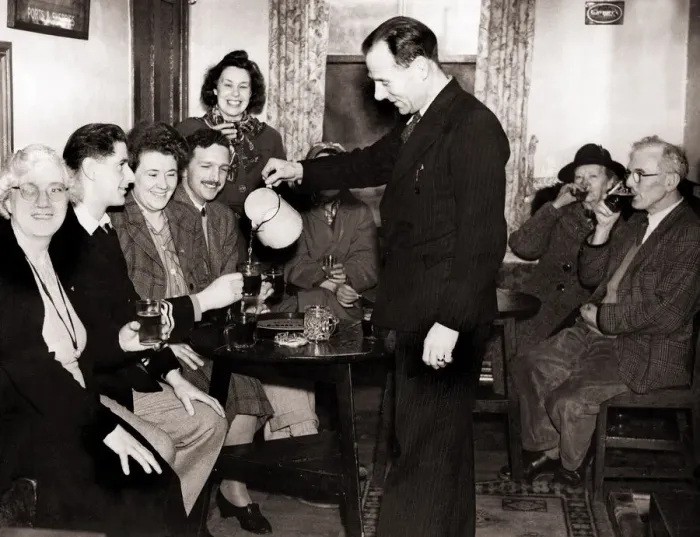 Framed Print : Drink Public Houses Interiors Len Pinn at his pub The Prince of Wales Framed Print : Drink Public Houses Interiors Len Pinn at his pub The Prince of Wales