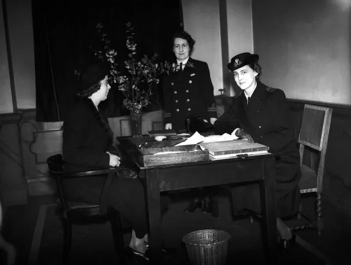 Framed Print : Duchess of Kent in a Wrens Uniform The Duchess of Kent helps a new recruit sign up Framed Print : Duchess of Kent in a Wrens Uniform The Duchess of Kent helps a new recruit sign up