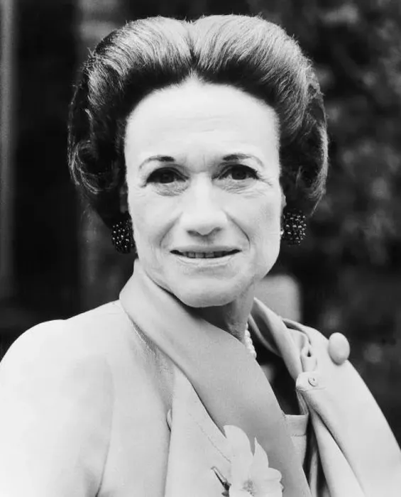 : Duchess of Windsor at home at Le Moulin De La Tuileries at Gif-Sur-Yvette near Paris : Duchess of Windsor at home at Le Moulin De La Tuileries at Gif-Sur-Yvette near Paris