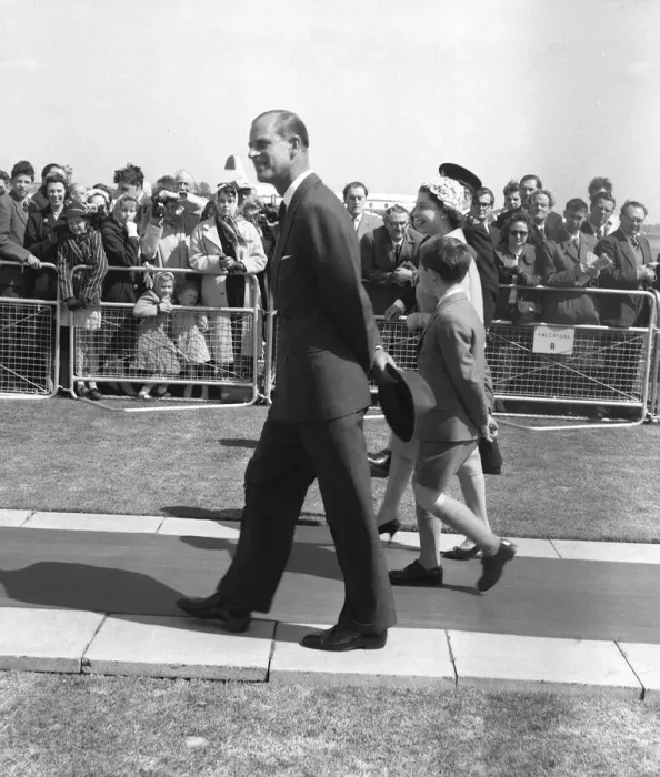 Framed Print : DUKE OF EDINBURGH, PRINCE PHILIP ARCHIVE - The Queen, Prince Phillip Framed Print : DUKE OF EDINBURGH, PRINCE PHILIP ARCHIVE - The Queen, Prince Phillip