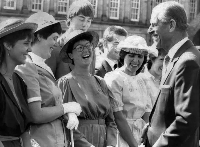 Framed Print : The Duke of Edinburgh. Prince Philip shares a joke with Lesley Wood a 16 year old blind Framed Print : The Duke of Edinburgh. Prince Philip shares a joke with Lesley Wood a 16 year old blind