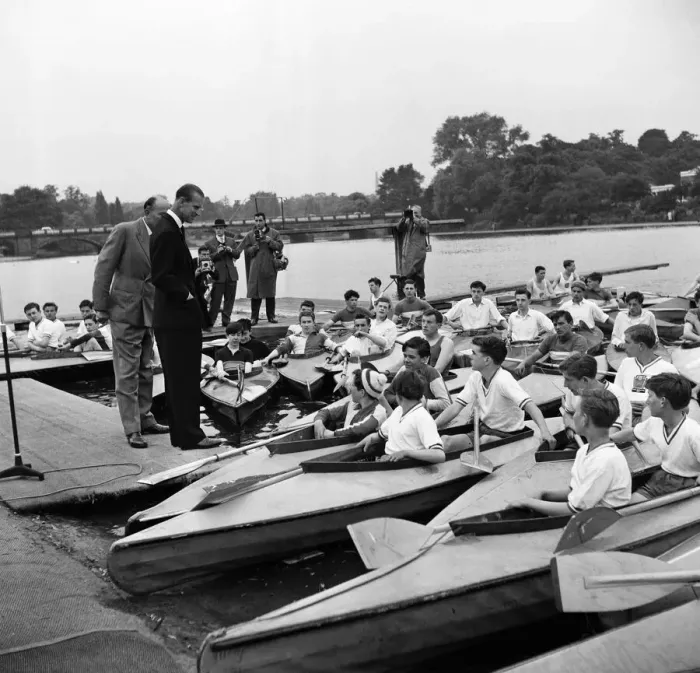 Framed Print : The Duke of Edinburgh reviews the canoes of the Boys Clubs of London at The Serpentine