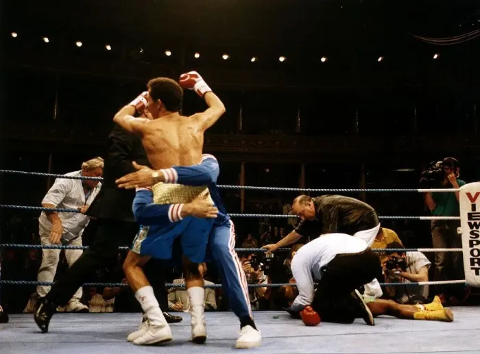 Framed Print : Duke McKenzie Boxer laying on ring floor after being knocked out by Rafael Del Valle Framed Print : Duke McKenzie Boxer laying on ring floor after being knocked out by Rafael Del Valle