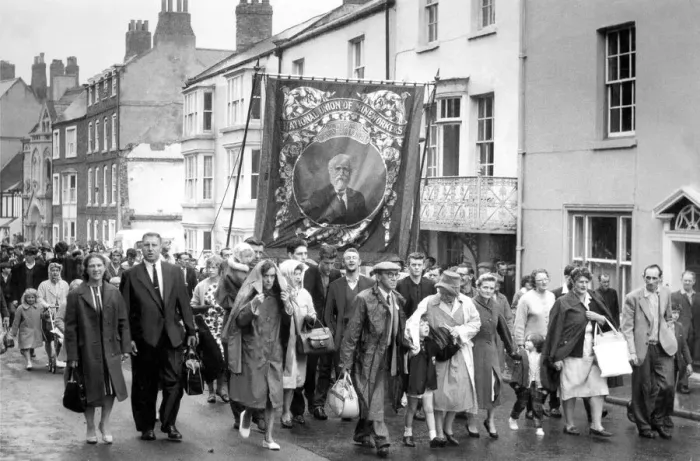 Framed Print : Durham Miners Gala - crowds take part in the parade