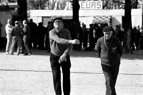 E. E. C. Paris scenes. April 1975 75-2099-003