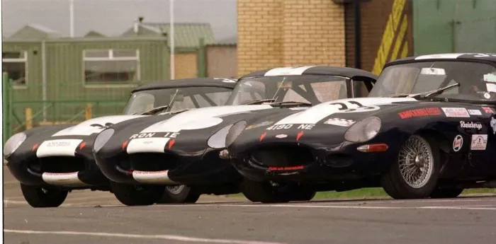 Framed Print : E-TYPE JAGUAR FEATURE AUGUST 1997 E TYPES LINED UP TO RACE Framed Print : E-TYPE JAGUAR FEATURE AUGUST 1997 E TYPES LINED UP TO RACE