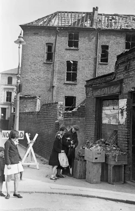 Framed Print : East End greengrocer doing his best to remain open for his customers despite Framed Print : East End greengrocer doing his best to remain open for his customers despite