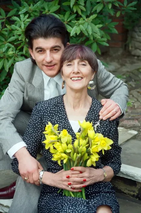 Framed Print : EastEnders stars June Brown (Dot Cotton) and John Altman (Nick Cotton). 23rd March 1990