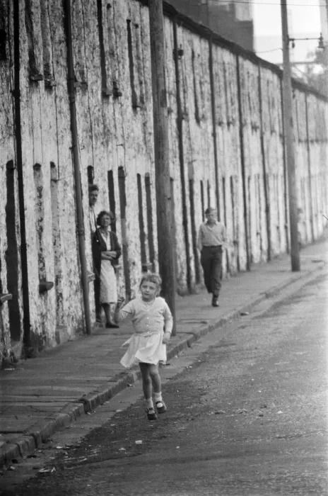 Framed Print : Ebbw Vale, Blaenau Gwent, Wales. September 1960 Framed Print : Ebbw Vale, Blaenau Gwent, Wales. September 1960