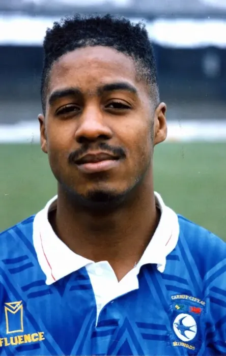Framed Print : Eddie Newton - Cardiff Citys on loan signing from Chelsea - 23rd January 1992 Framed Print : Eddie Newton - Cardiff Citys on loan signing from Chelsea - 23rd January 1992