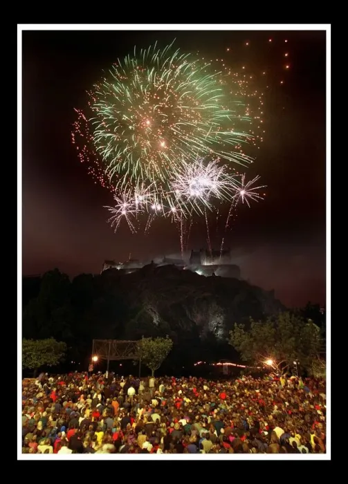 Framed Print : Edinburgh Festival Fireworks display September 1998 Framed Print : Edinburgh Festival Fireworks display September 1998