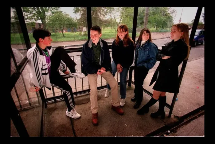 Framed Print : Edinburgh gang feature May 1998 teenagers in bus shelter Lara King (short with dark hair) Framed Print : Edinburgh gang feature May 1998 teenagers in bus shelter Lara King (short with dark hair)