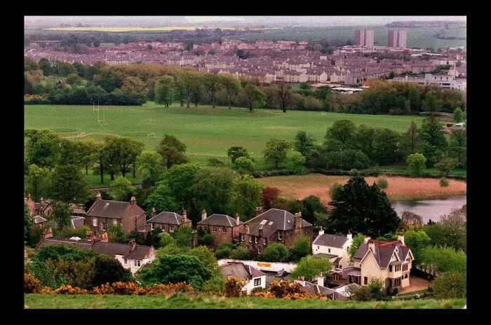 Framed Print : Edinburgh gangs May 1998 Duddingston village and Niddrie Framed Print : Edinburgh gangs May 1998 Duddingston village and Niddrie