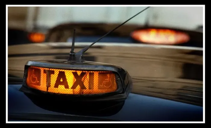 Framed Print : Edinburgh taxi cabs December 1999 black hackney taxi Scotland