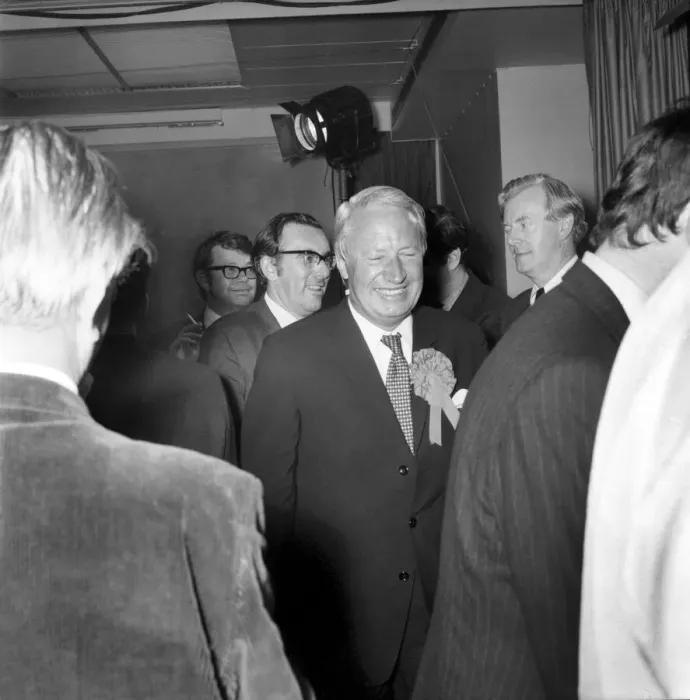 Framed Print : Edward Heath arrives at Tory H. Q. in Smith Square to the cheers of his supporters Framed Print : Edward Heath arrives at Tory H. Q. in Smith Square to the cheers of his supporters