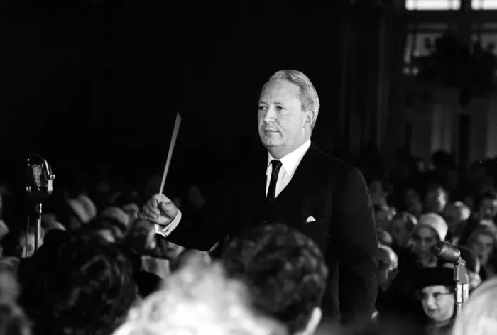 Framed Print : Edward Heath Conservative Leader, December 1965 conducting a Christmas Carol