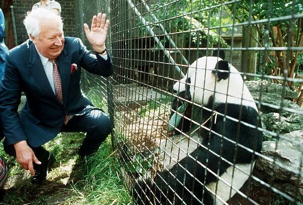 Edward Heath meets panda Chia Chia at London Zoo