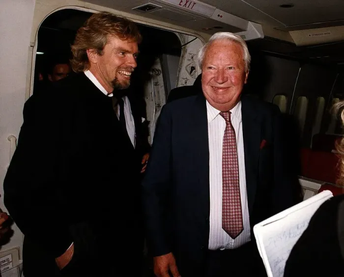 Framed Print : Edward Ted Heath ex Prime Minister after bringing British hostages back from Bagdad Iraq Framed Print : Edward Ted Heath ex Prime Minister after bringing British hostages back from Bagdad Iraq