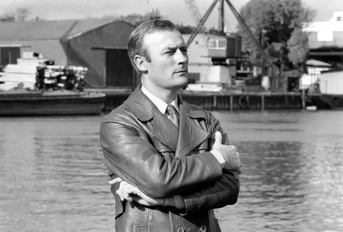 Framed Print : Edward Woodward actor who plays the role of David Callan in ITV Framed Print : Edward Woodward actor who plays the role of David Callan in ITV