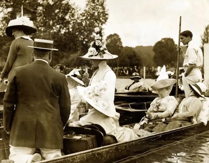 Framed Print : Edwardian Fashions Henley Regatta July 1912 Ladies watch the rowers at the regatta Framed Print : Edwardian Fashions Henley Regatta July 1912 Ladies watch the rowers at the regatta