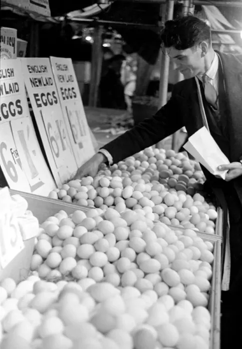 Framed Print : The Egg Stall in Kingston Market circa 1936 L102 Framed Print : The Egg Stall in Kingston Market circa 1936 L102