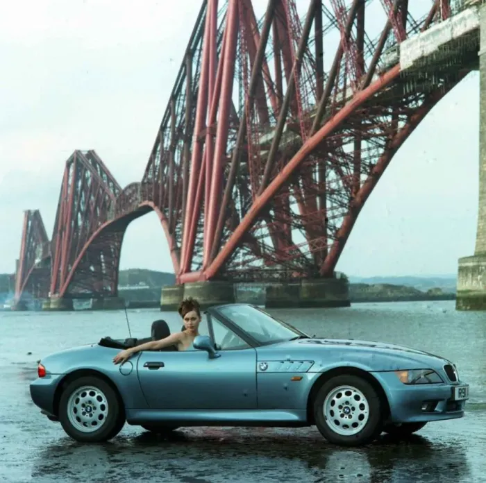 Framed Print : Eileen Catterson with Z3 BMW convertible car May 1998 at Forth Rail bridge Framed Print : Eileen Catterson with Z3 BMW convertible car May 1998 at Forth Rail bridge