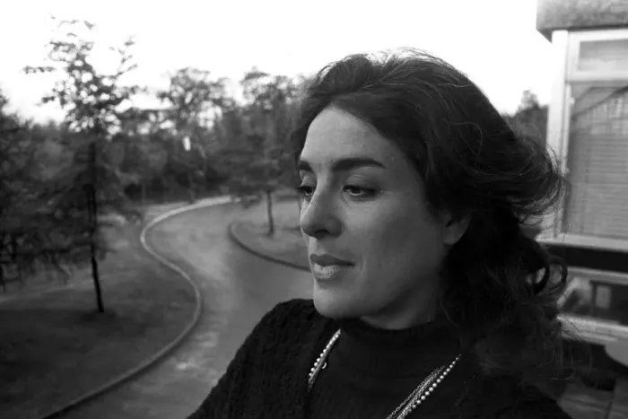 Framed Print : Eleanor Bron relaxes before appearing at the City Hall with John Amis Framed Print : Eleanor Bron relaxes before appearing at the City Hall with John Amis