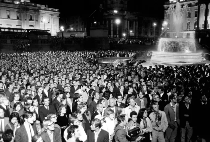 Framed Print : Election night scene in Trafalgar Square as people watch Ted Heath