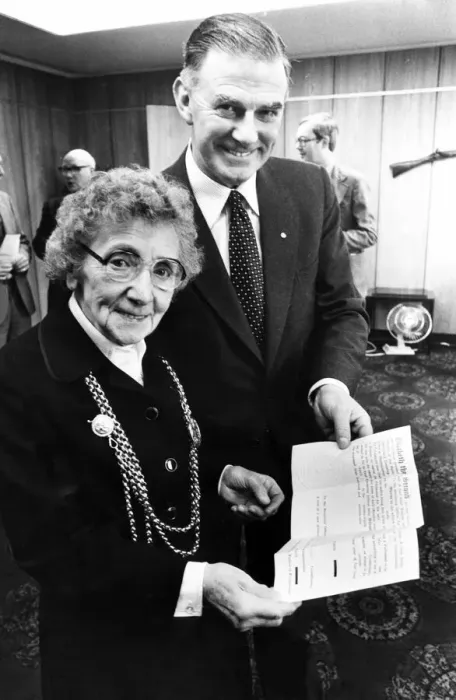 Framed Print : Election writs for the four Newcastle constituencies were handed over to the Lord Mayor