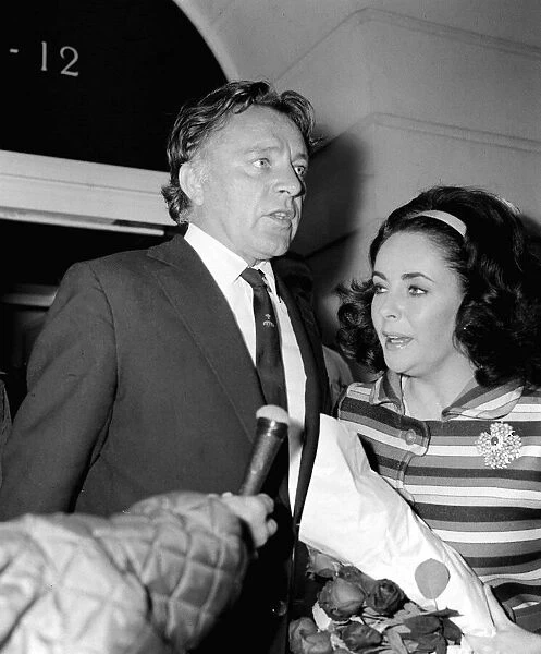 Elizabeth Taylor August 1968 Leaves Fitzroy Nursing Home with husband Richard