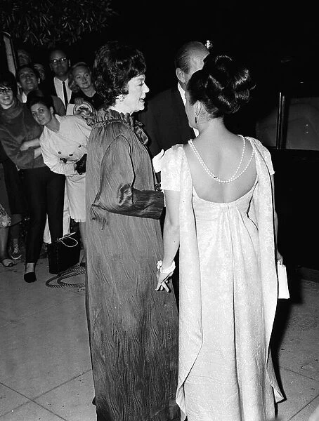 Elizabeth Taylor November 1965 ( Back view of Dress ) at Hollywood Party