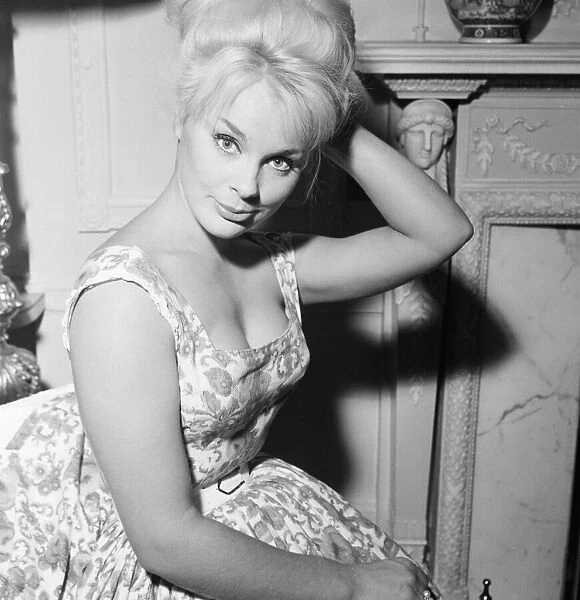 Elke Sommer, German actress aged 19 years old, in London to shoot scenes for new film