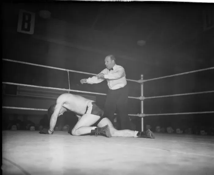 Framed Print : Ellman Staff Photographer Boxing Gerry McDermott v Terry McDonald Framed Print : Ellman Staff Photographer Boxing Gerry McDermott v Terry McDonald