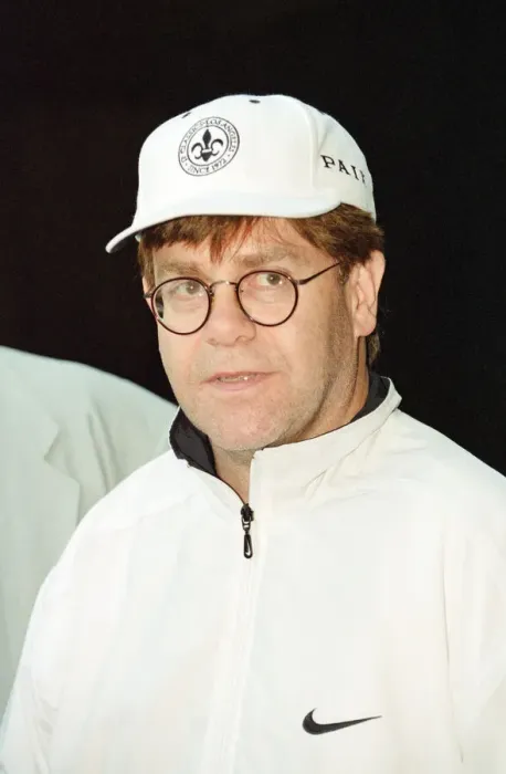 Framed Print : Elton John leaving the Wellington Hospital after having a pacemaker fitted