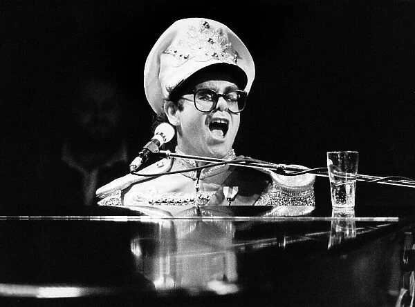 Elton John singer November 1982