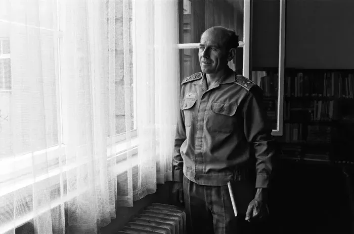 Framed Print : Emil Zatopek, pictured in hiding, in Prague. 8th September 1968 Framed Print : Emil Zatopek, pictured in hiding, in Prague. 8th September 1968