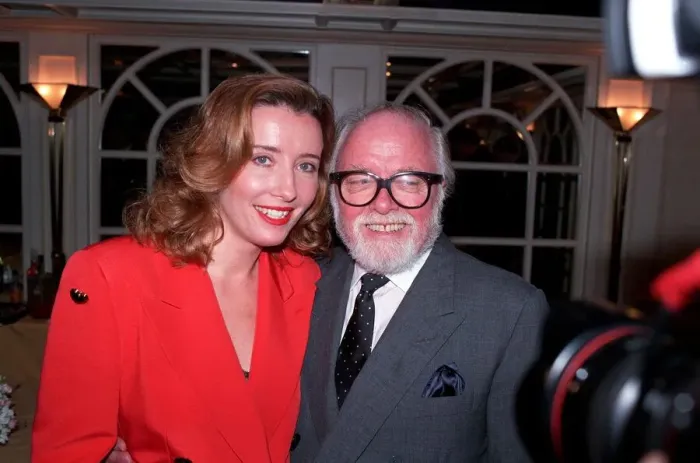 Framed Print : EMMA THOMPSON AND LORD ATTENBOROUGH AT THE SHOWBUSINESS PERSONALITY OF THE YEAR AWARDS Framed Print : EMMA THOMPSON AND LORD ATTENBOROUGH AT THE SHOWBUSINESS PERSONALITY OF THE YEAR AWARDS