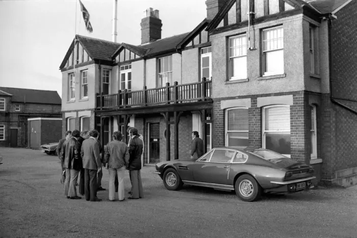 Framed Print : End of an Era. Aston Martin Close. Newport Pagnell after the announcement that the Aston