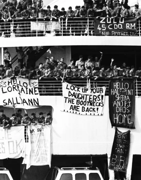 Framed Print : End of Falklands War brought the return of the Canberra into Southampton docks where Framed Print : End of Falklands War brought the return of the Canberra into Southampton docks where