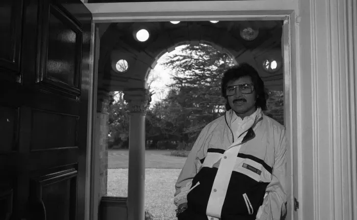 Framed Print : Engelbert Humperdink relaxing at his Leicestershire home Framed Print : Engelbert Humperdink relaxing at his Leicestershire home
