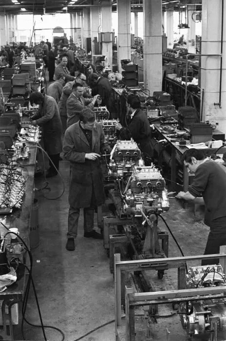 Framed Print : Engine production line at the BSA Factory, Small Heath, Birmingham. 15th March 1973 Framed Print : Engine production line at the BSA Factory, Small Heath, Birmingham. 15th March 1973